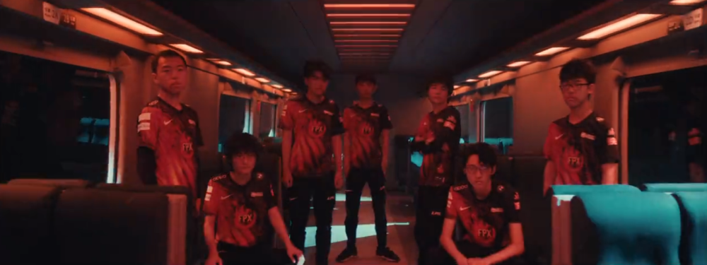 正内嵌其中 正内嵌其中